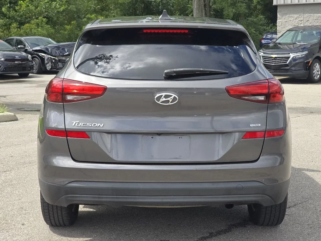 Used 2020 Gray Hyundai SE image 12