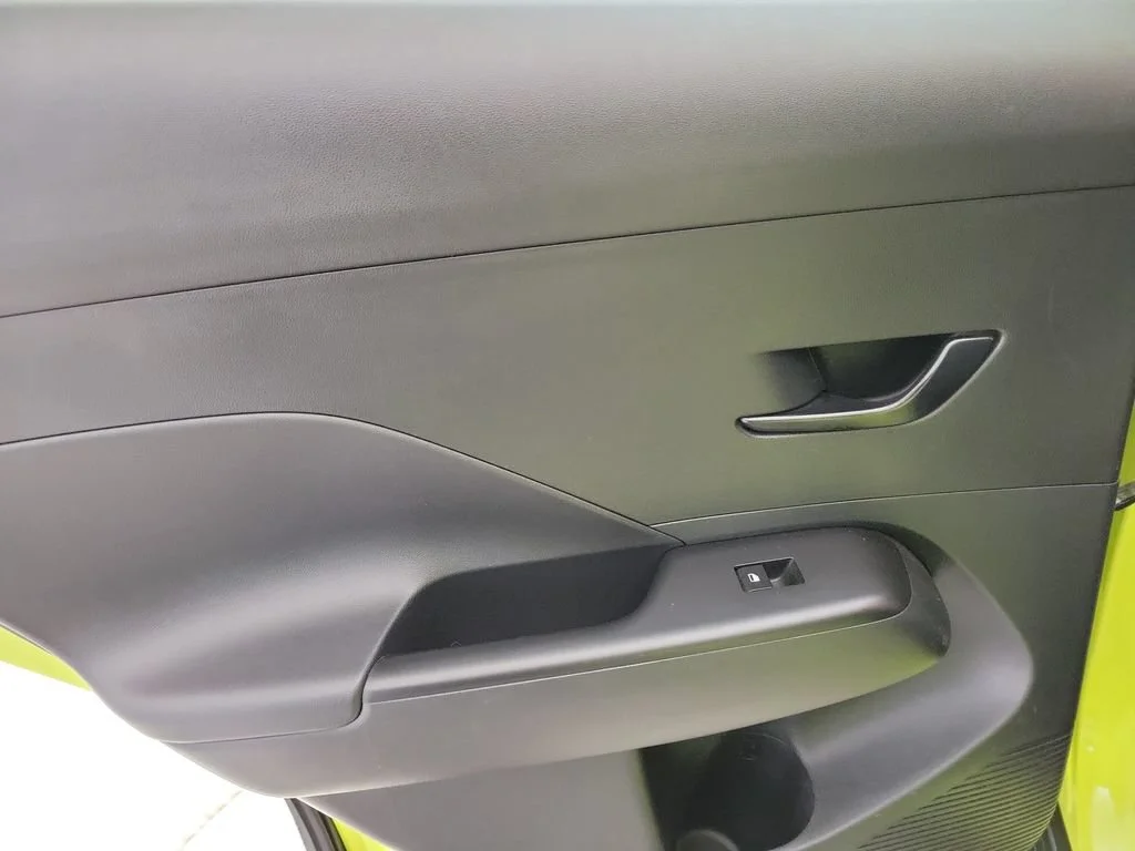 2025 Hyundai Kona SEL - Photo 19