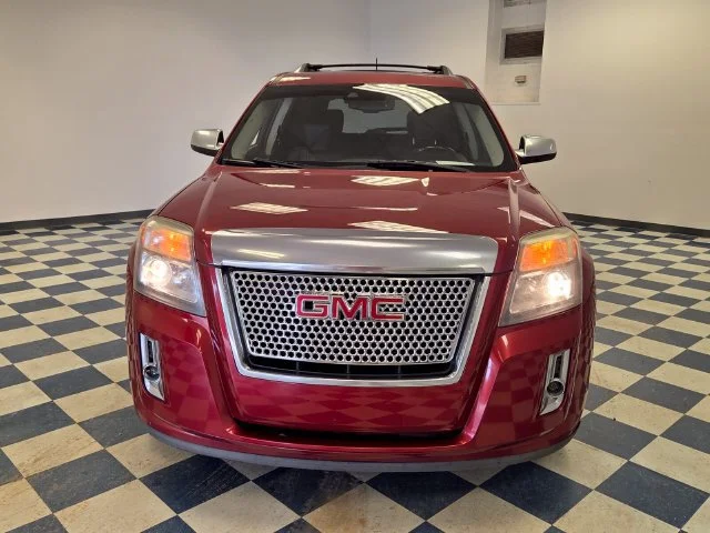 Used 2014 Crystal Red Tintcoat GMC Denali image 2