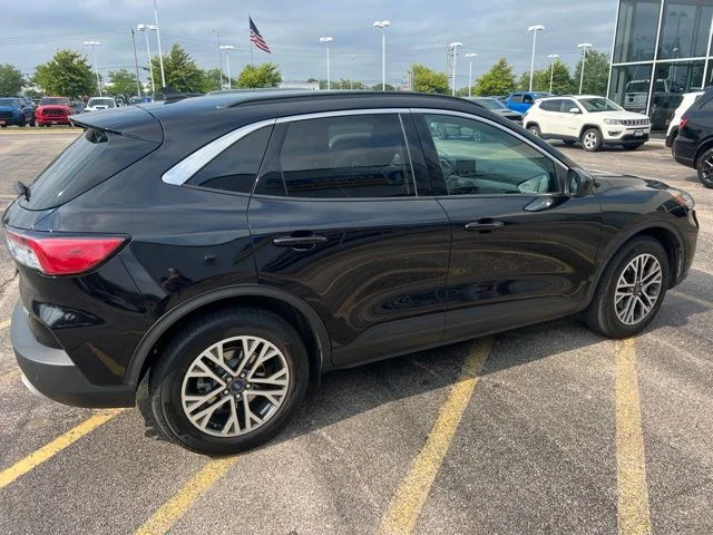 Used 2020 Black Ford SEL image 4