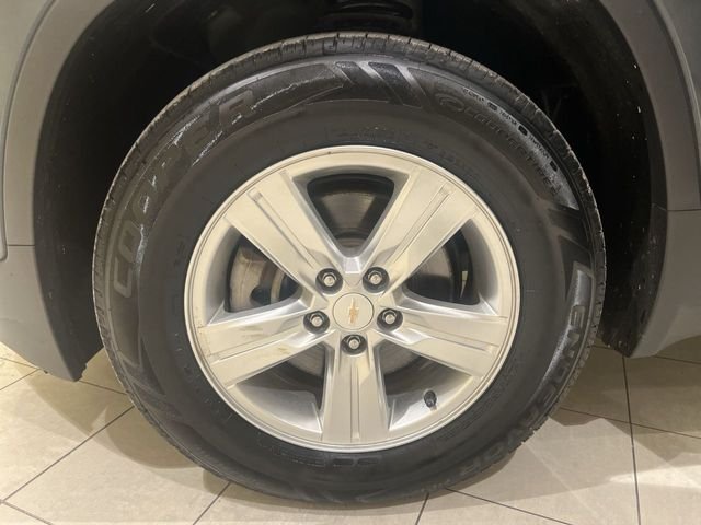 Used 2022 Gray Chevrolet LT image 27