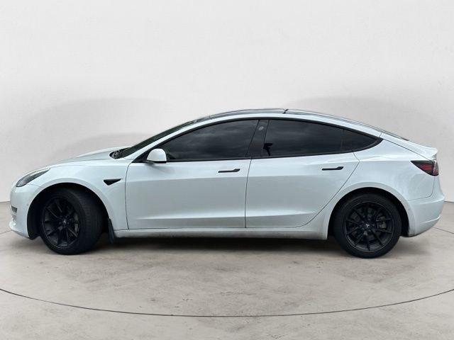 Used 2022 White Tesla Long Range image 8