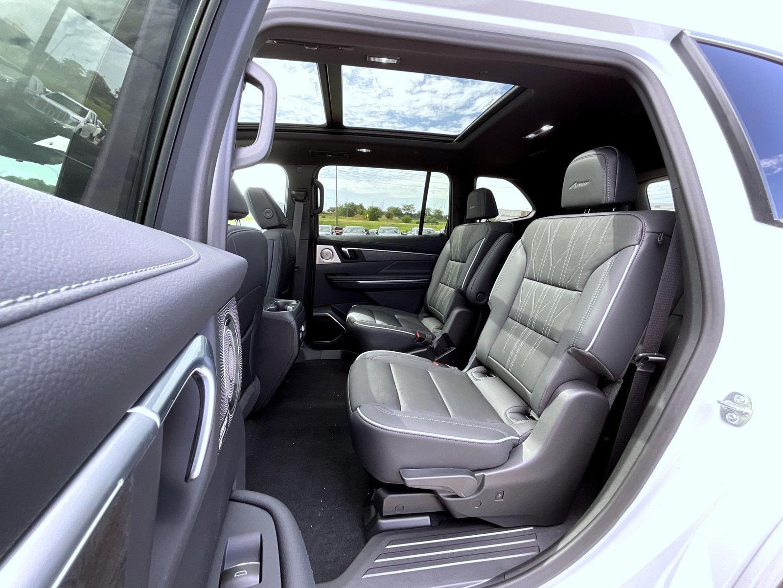 2027 Buick Enclave Avenir - Photo 19