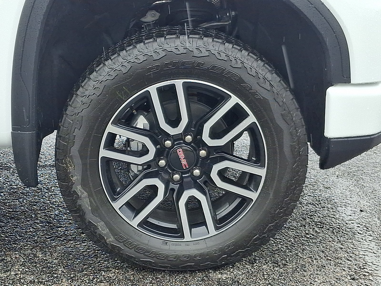 2026 GMC Sierra 1500 AT4 - Photo 9