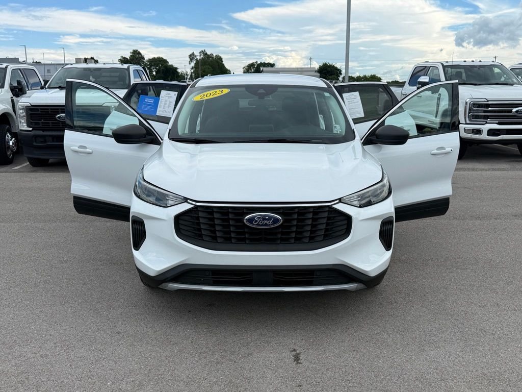 Used 2023 Oxford White Ford Active image 22