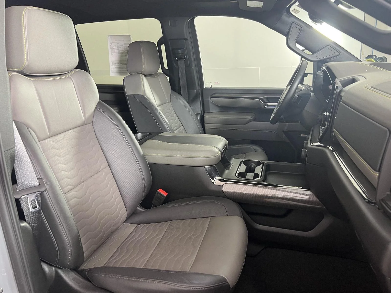 Used 2024 Slate Gray Metallic Chevrolet ZR2 image 24