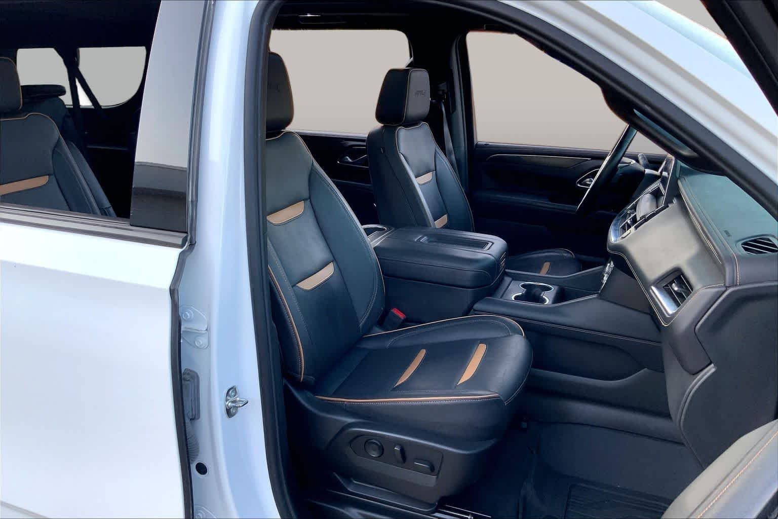 Used 2024 Summit White GMC AT4 image 17
