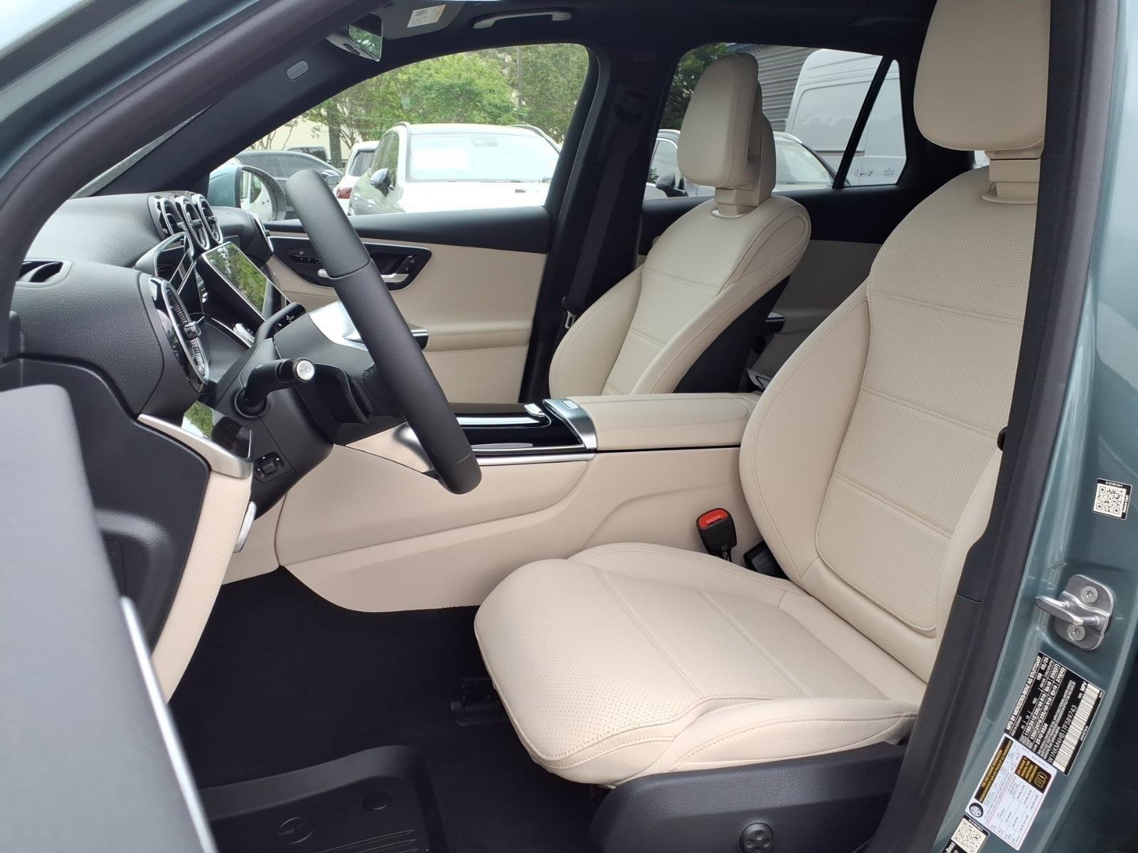 New 2026 SILVER Mercedes-Benz GLC 300 image 16