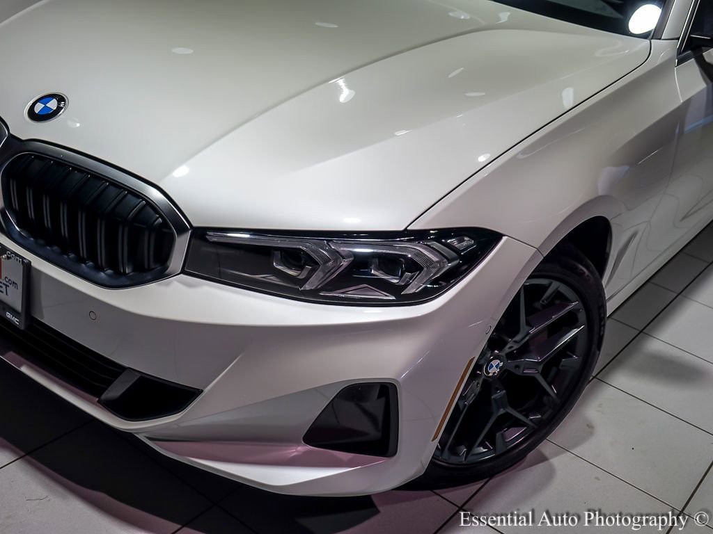 2025 BMW 3 Series 330i - Photo 7