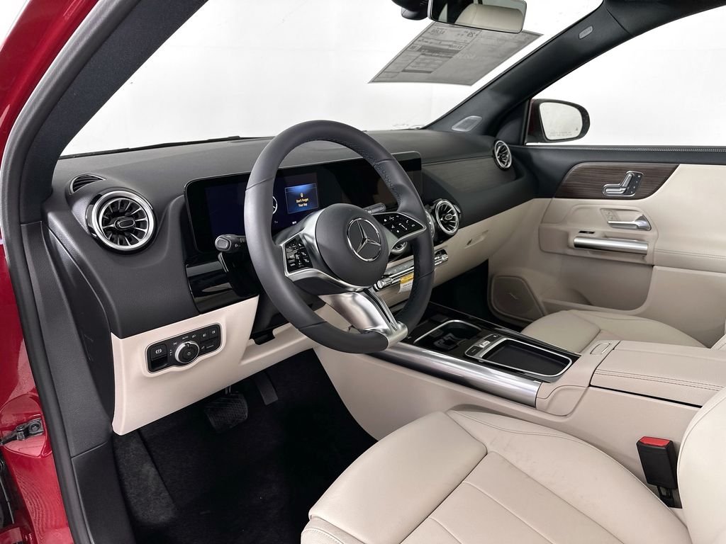 New 2026 MANUFAKTUR Patagonia Red Metallic Mercedes-Benz GLA 250 image 9