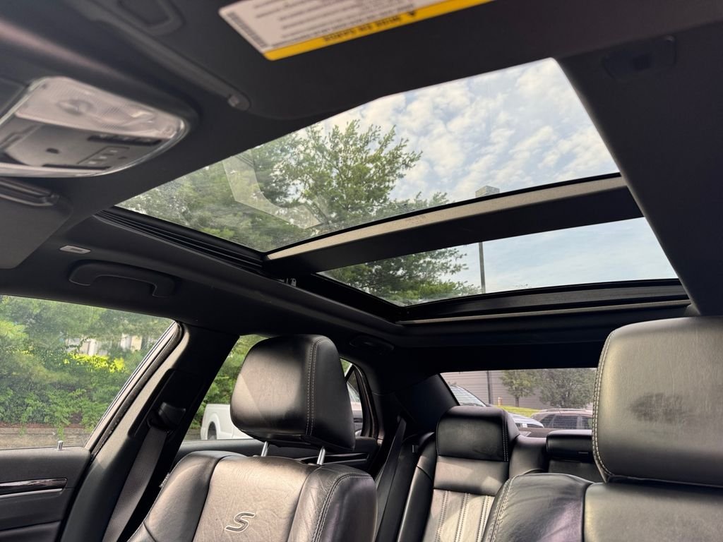 Used 2021 Silver Mist Clearcoat Chrysler S image 13