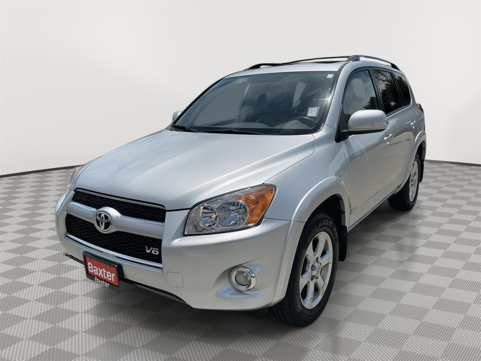 Used 2011 Classic Silver Metallic TOYOTA Limited image 20