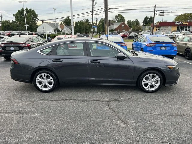 Used 2025  Honda LX image 11