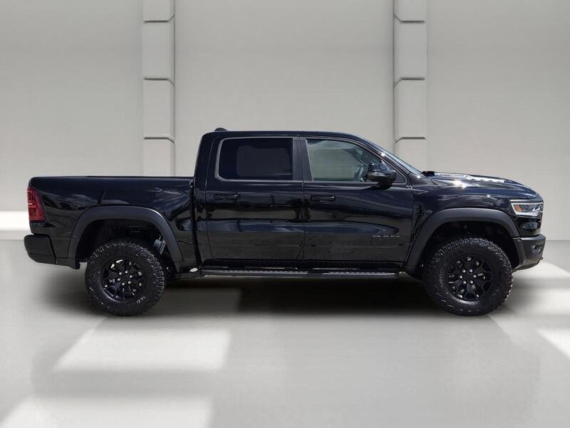 New 2026 Diamond Black Crystal Pearl-Coat Exterior Paint RAM RHO 4X4 CREW CAB 5