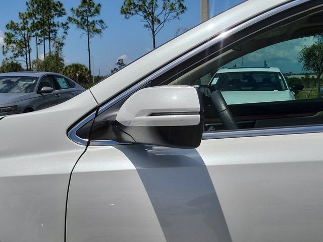 Used 2019 Platinum White Pearl Honda EX image 9