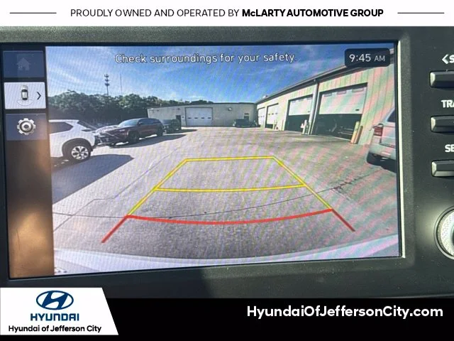 Used 2025 White Hyundai Blue image 26