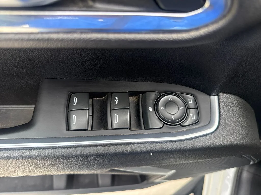 Used 2022 Summit White Chevrolet LT Trail Boss image 14