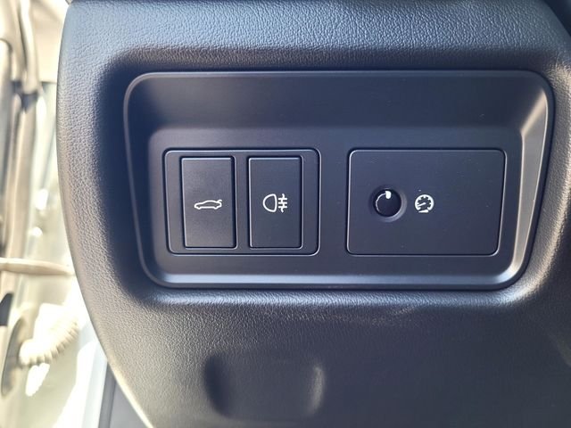 Used 2016  Jaguar Base image 14