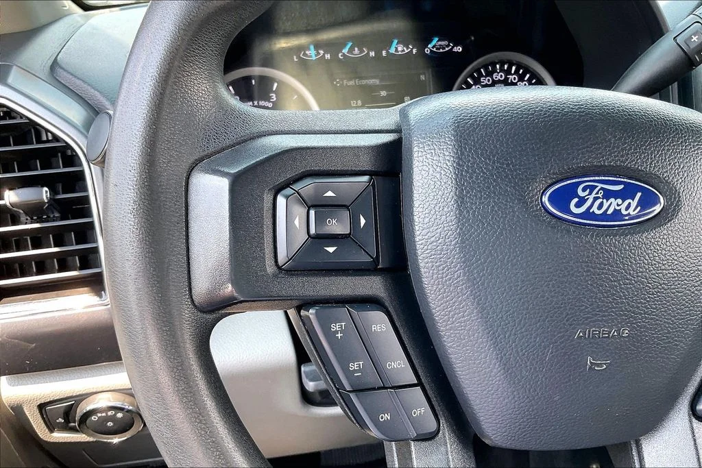 Used 2022 White Ford XLT image 17