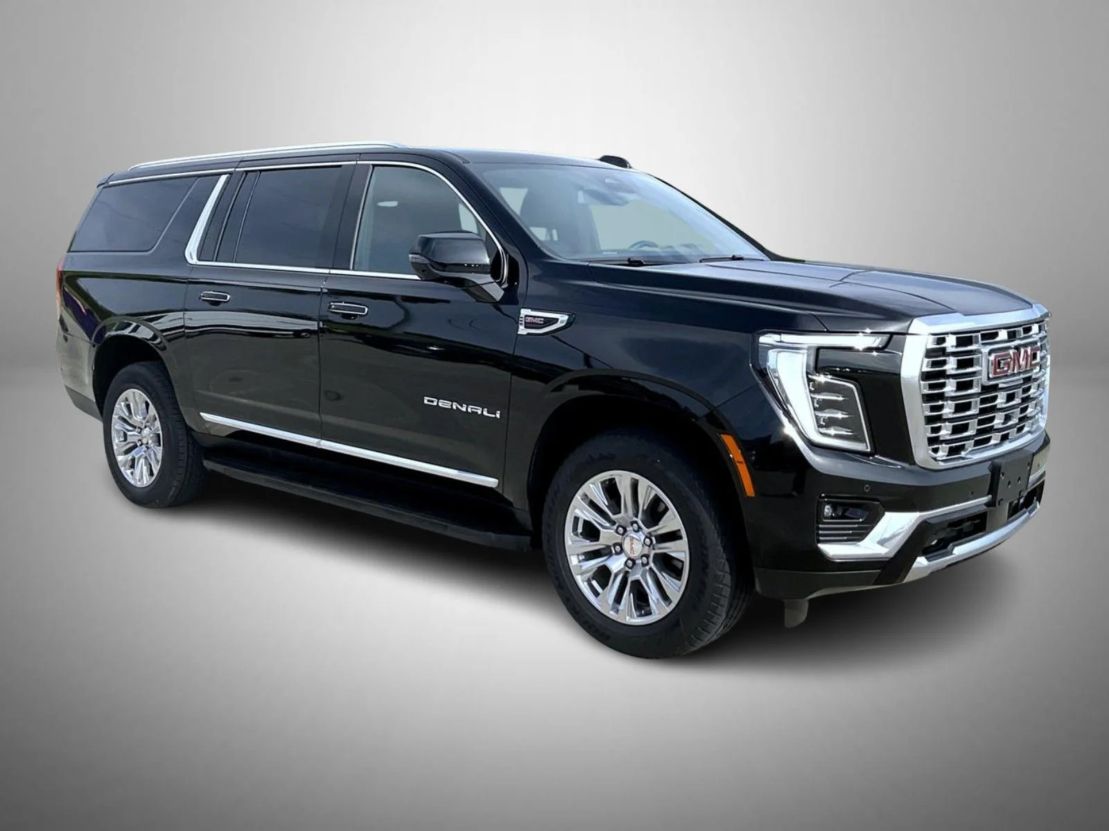 Used 2025 Black GMC Denali image 3