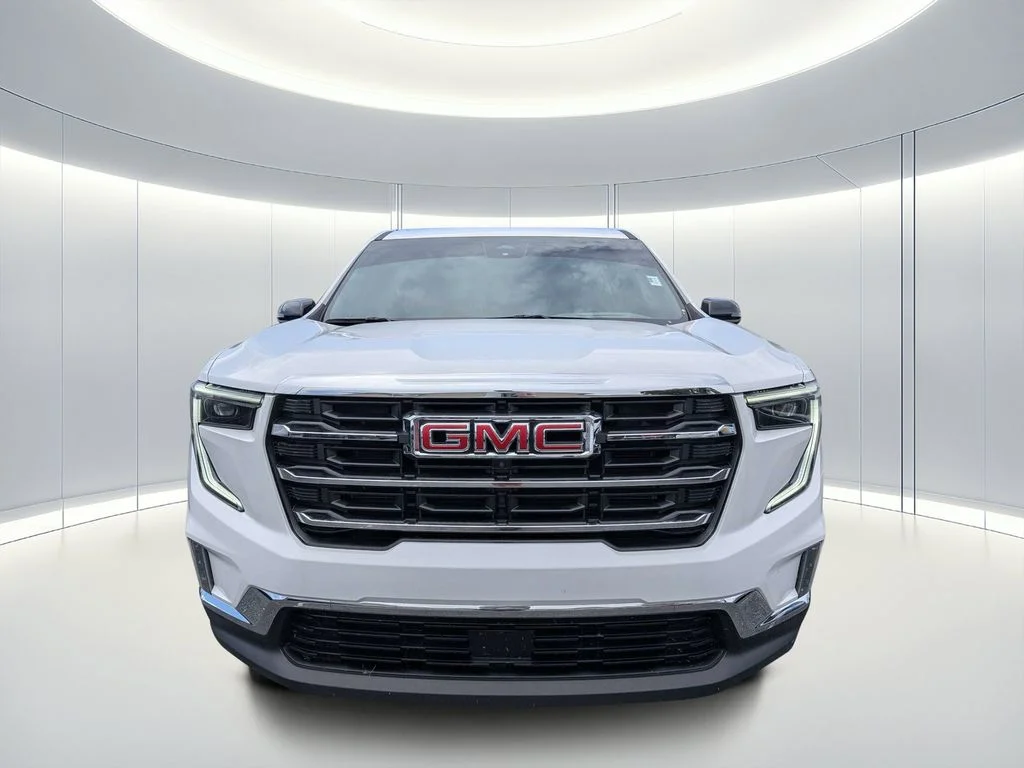 Used 2024 White GMC Elevation image 8