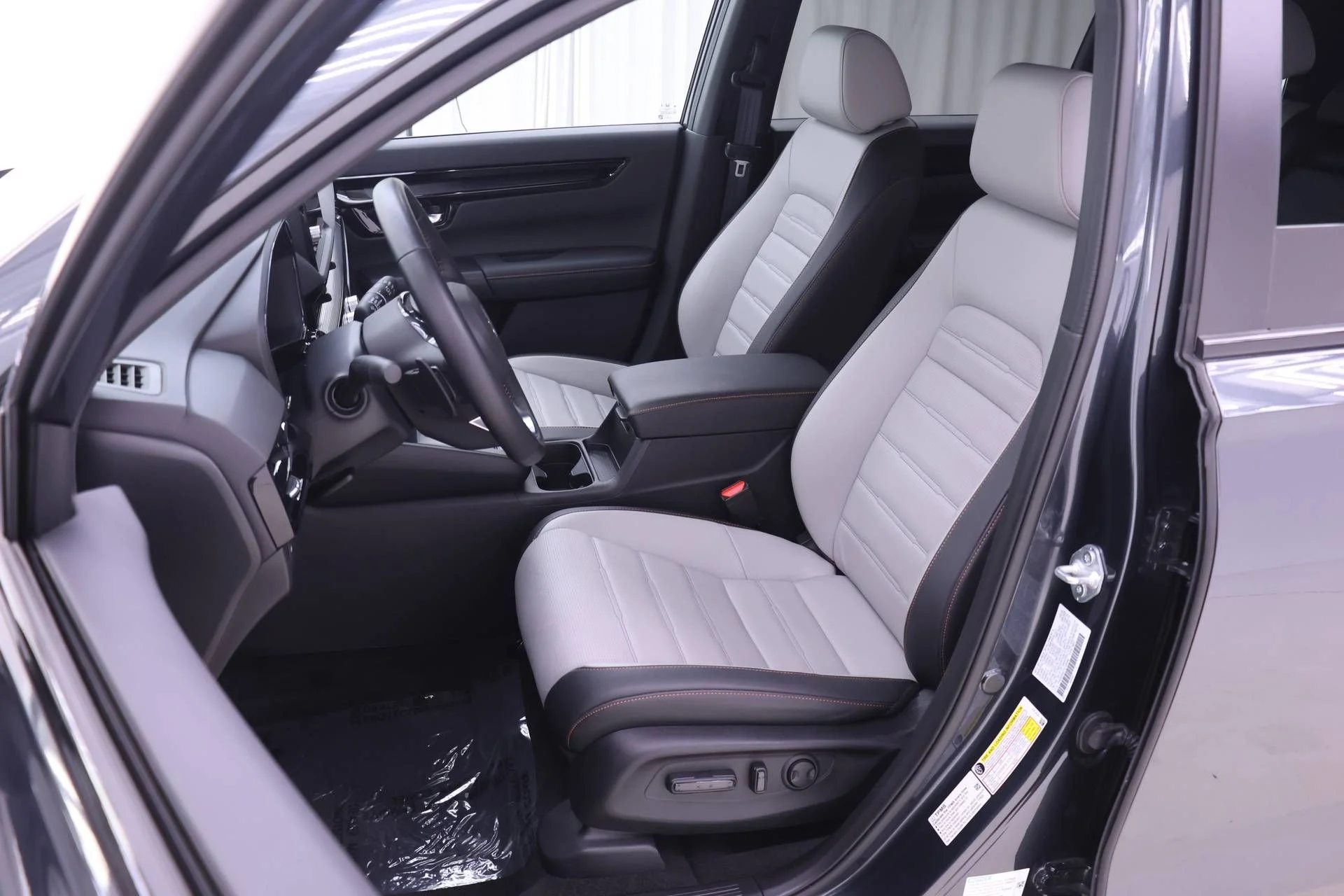 Certified Used 2026 Meteorite Gray Metallic Honda Sport Touring image 4