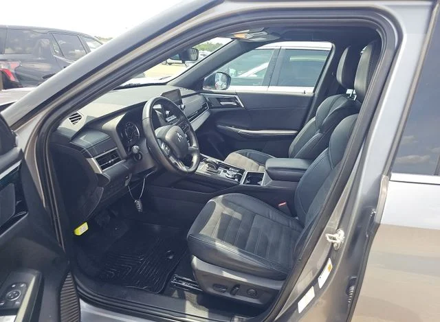 Used 2022 Gray Mitsubishi SE Launch Edition image 4