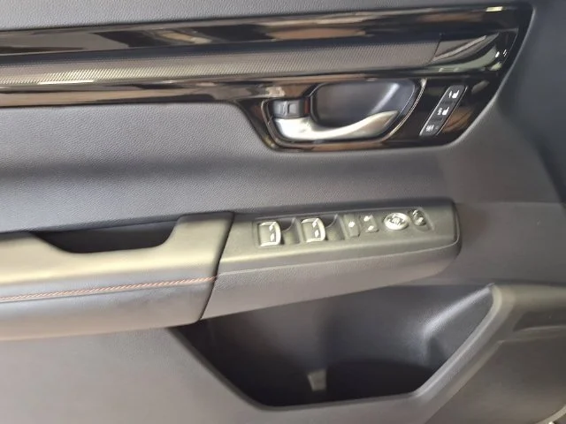 2025 Honda CR-V Sport Touring - Photo 17
