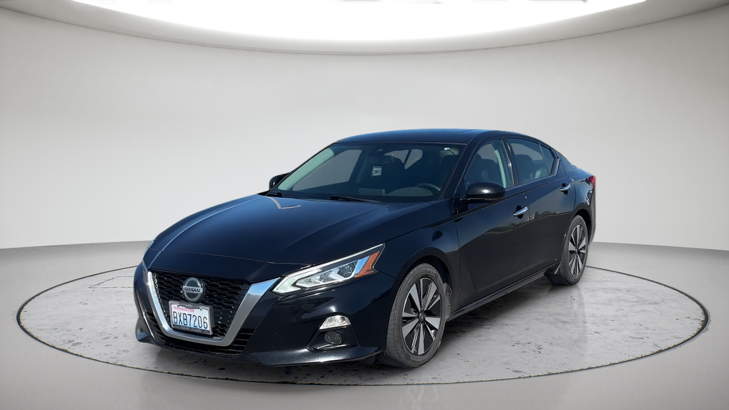 Used 2019 Black Nissan 2.5 SL image 18