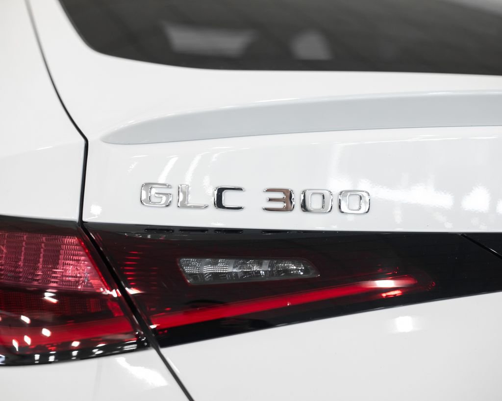 New 2027 White Mercedes-Benz GLC 300 Coupe image 10