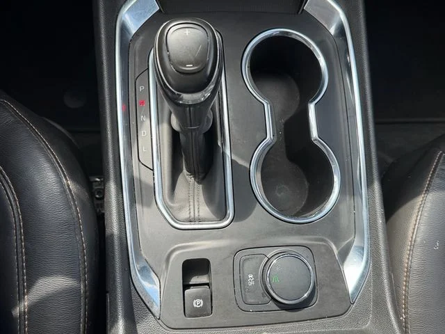 Used 2020 White Chevrolet 3LT image 27