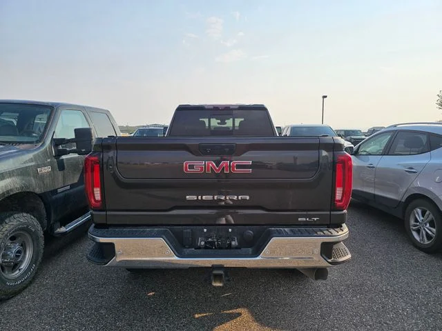 Used 2020 Brownstone Metallic GMC SLT image 9
