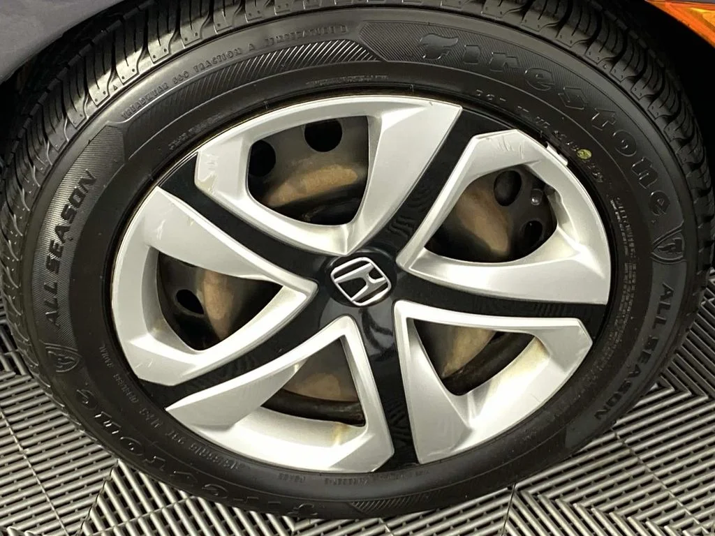 Used 2016 Gray Honda LX image 27