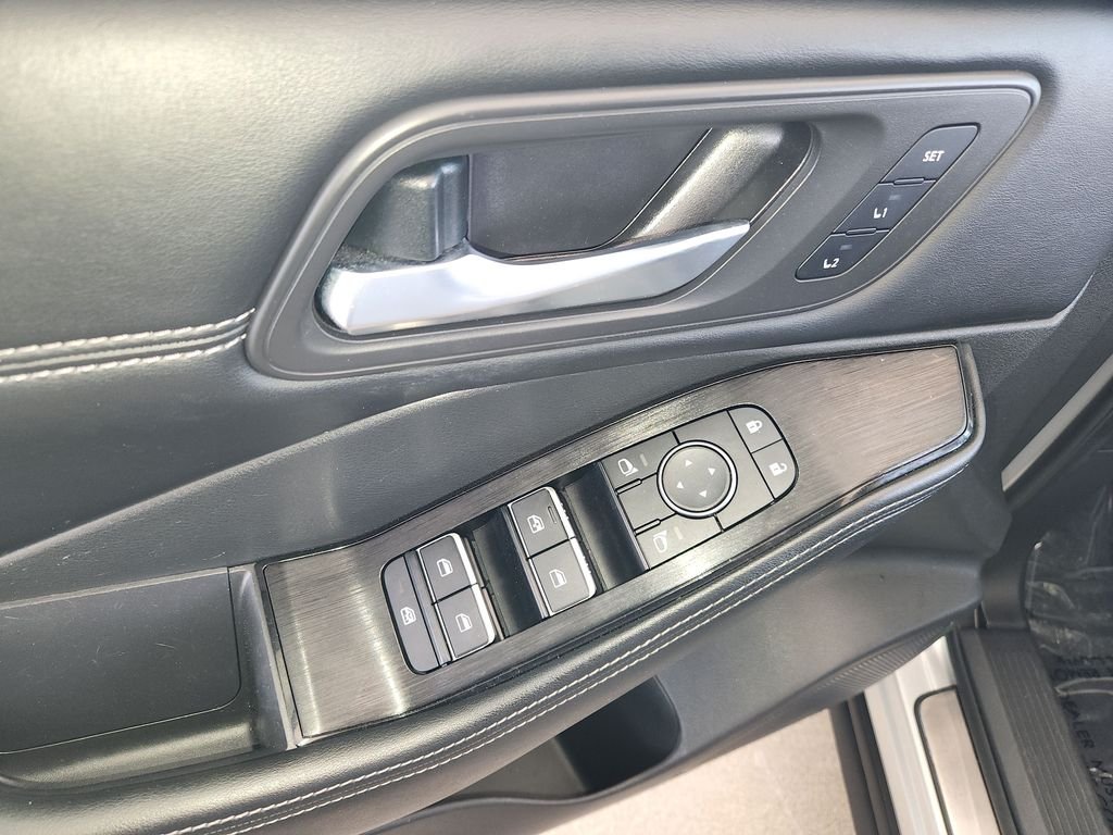 Certified Used 2022 Silver Nissan SL image 29