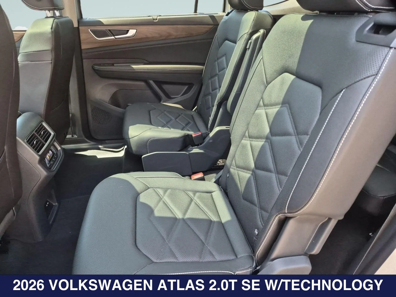2026 Volkswagen Atlas SE w/Tech - Photo 17