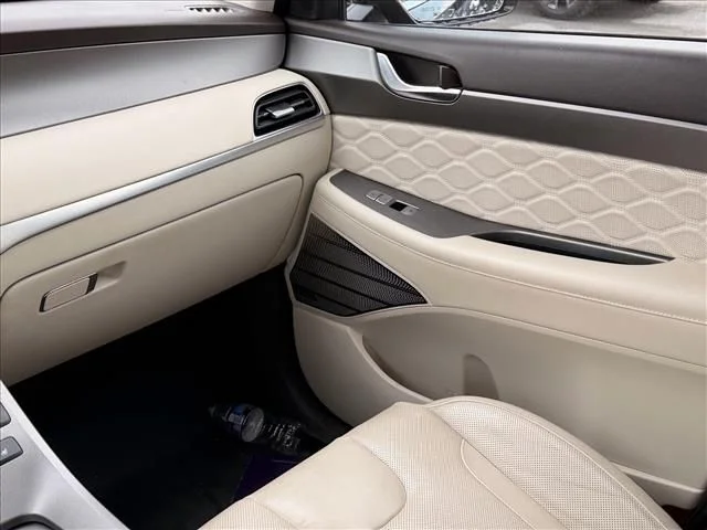 Used 2020 Black Hyundai Limited image 23
