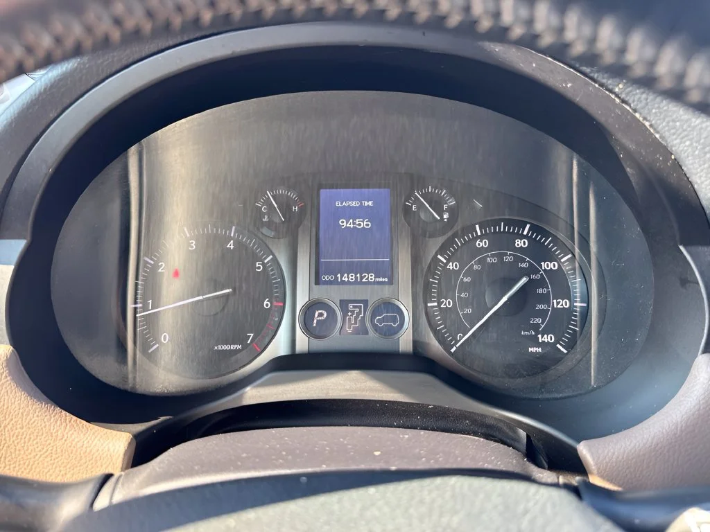Used 2018 White Lexus 460 image 24