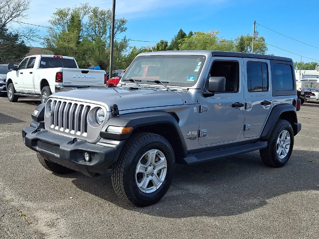Used 2019 Silver Jeep Unlimited Sport S image 6