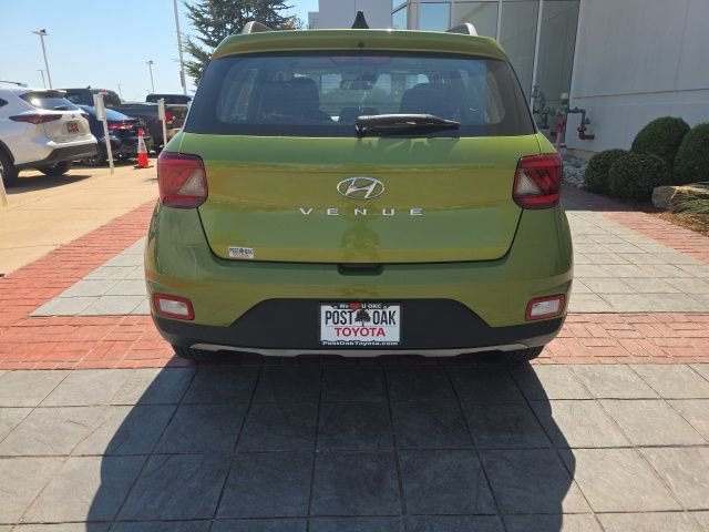 Used 2021 Green Hyundai SEL image 6