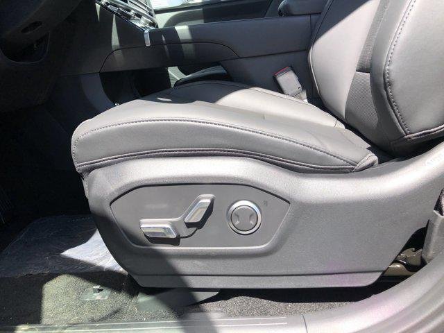 New 2026 Gray,Ecotronic Hyundai SEL AWD image 18