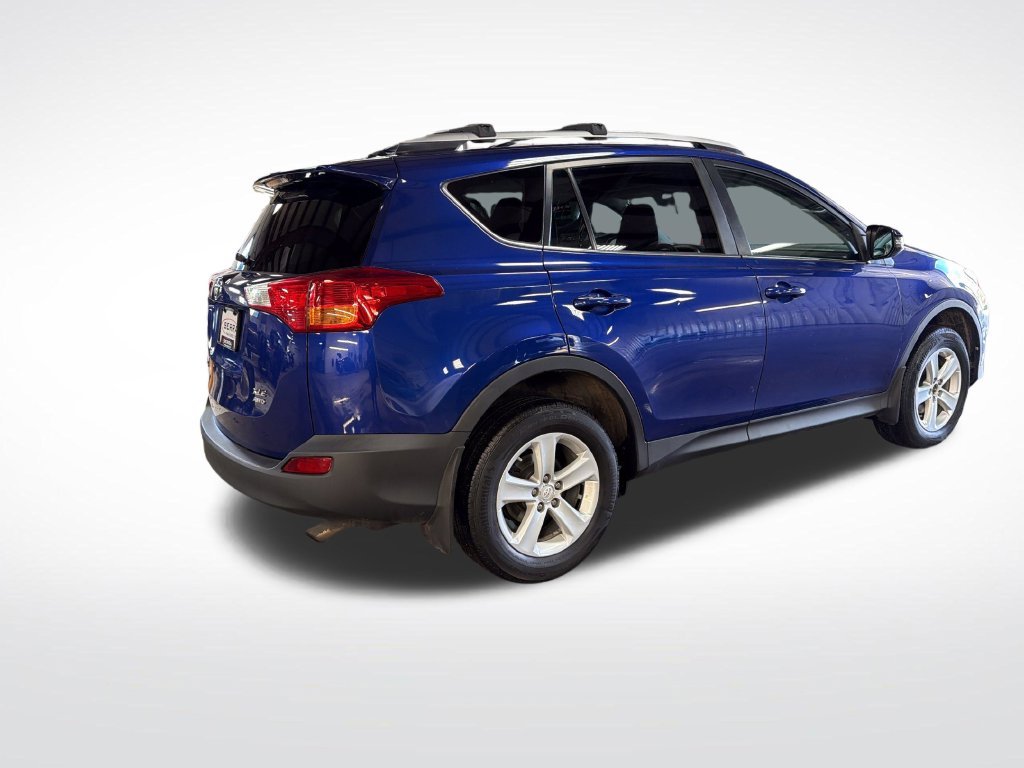 Used 2014 Blue Toyota XLE image 5