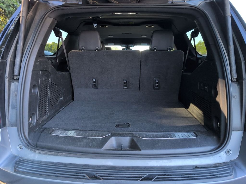 Used 2022 Gray Chevrolet Z71 image 28