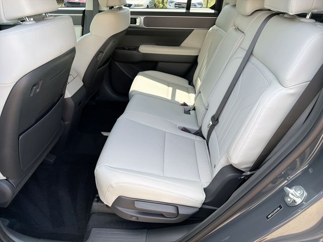 Used 2025 Gray Hyundai SEL image 25