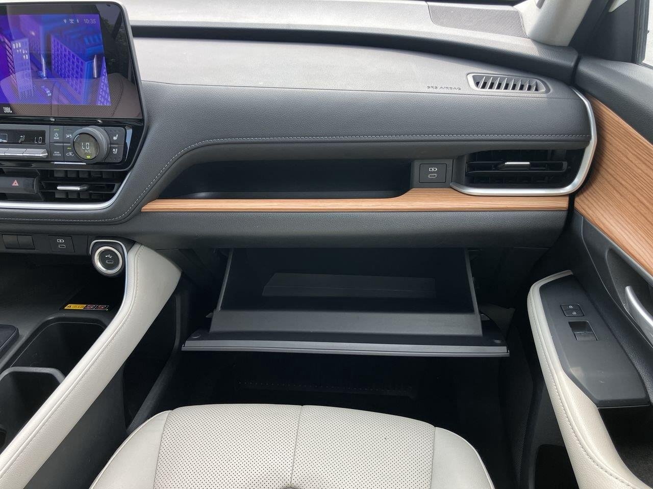 Used 2024 White (Wind Chill Pearl) Toyota Limited AWD image 16