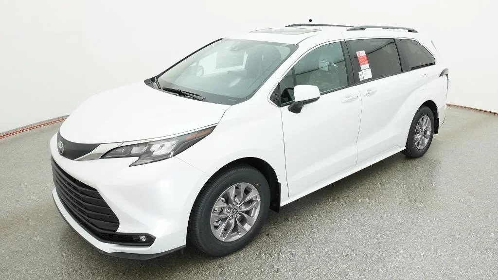 2026 Toyota Sienna XLE