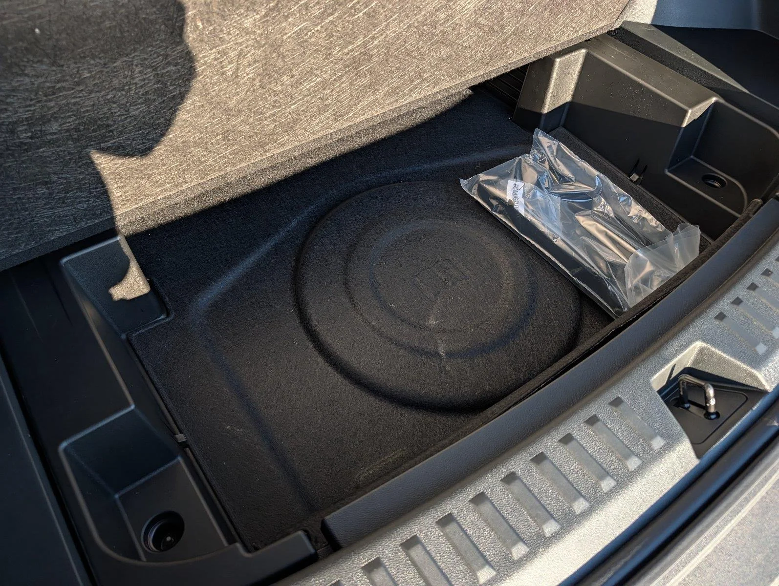 New 2027 Riverstone Metallic GMC Elevation image 33