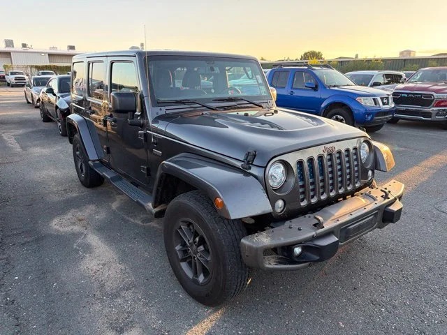 Used 2017 Gray Jeep Unlimited Sahara image 4