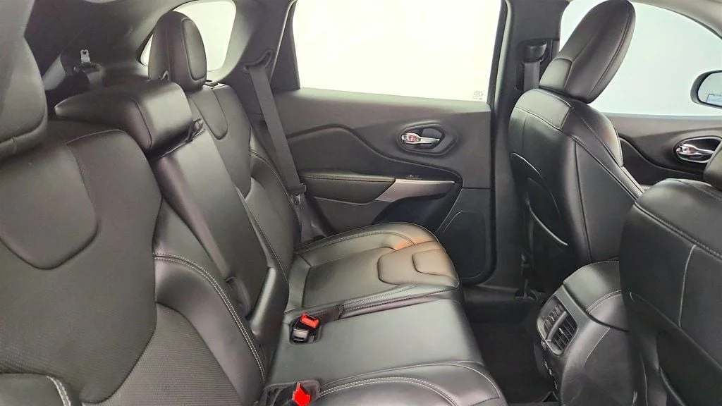 Used 2021 Sting-Gray Clearcoat Jeep Limited 4x4 image 23