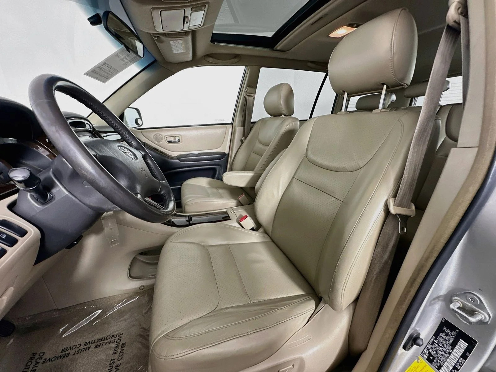 Used 2003 Millennium Silver Metallic Toyota Limited image 19