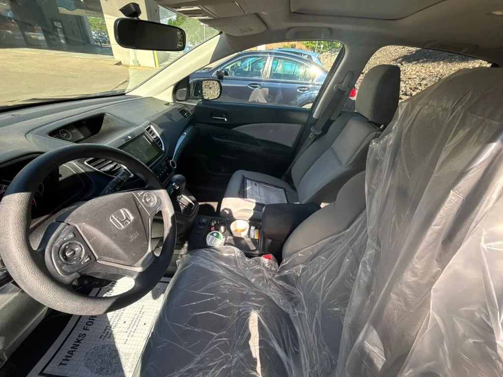 Used 2015  Honda EX image 6